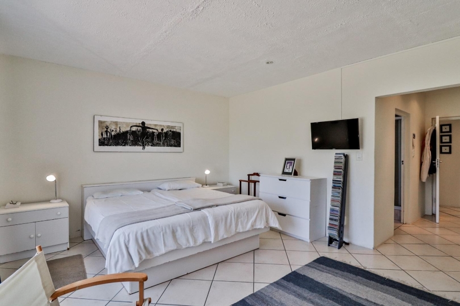 6 Bedroom Property for Sale in De Kelders Western Cape